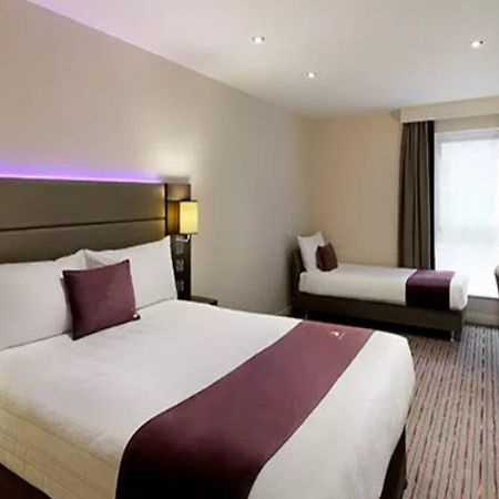 Premier Inn Ware Exterior photo
